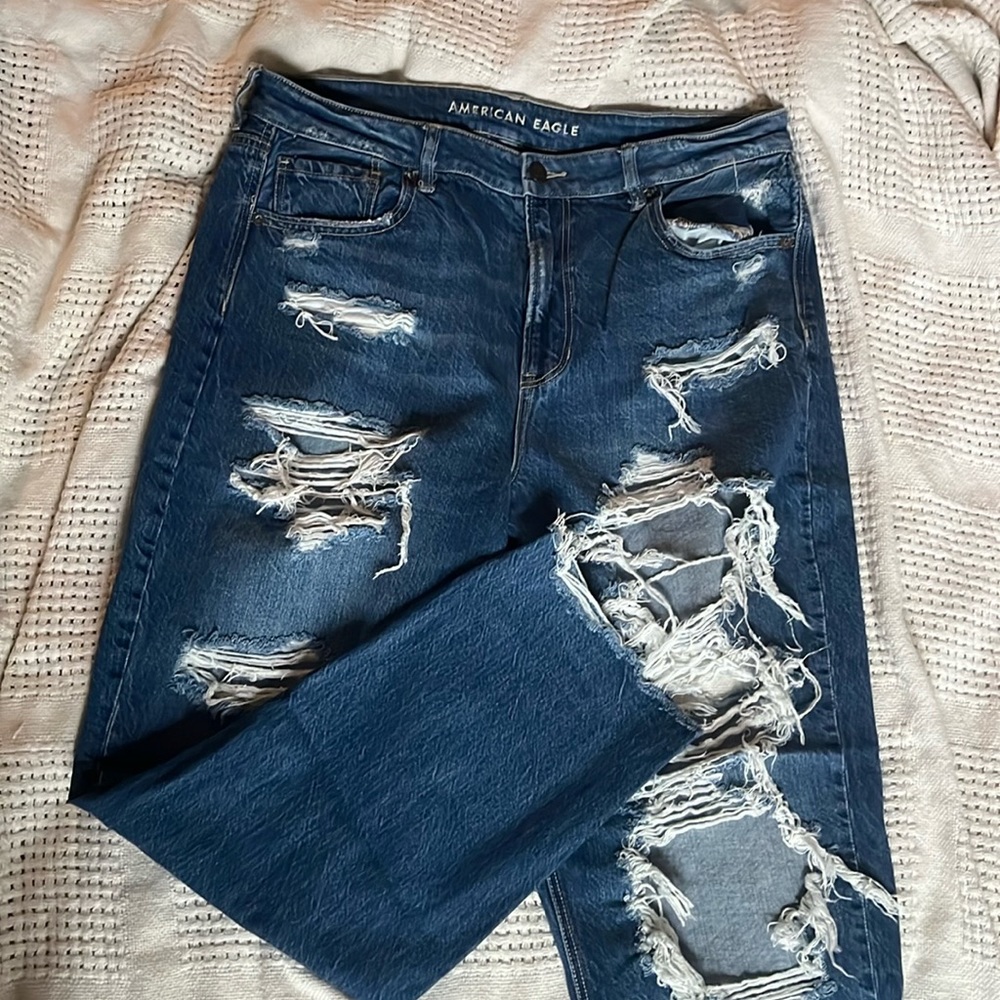 American Eagle Distressed Straight Leg